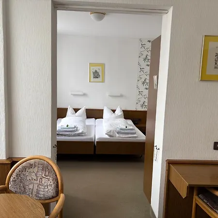 ホテル Lessinghof